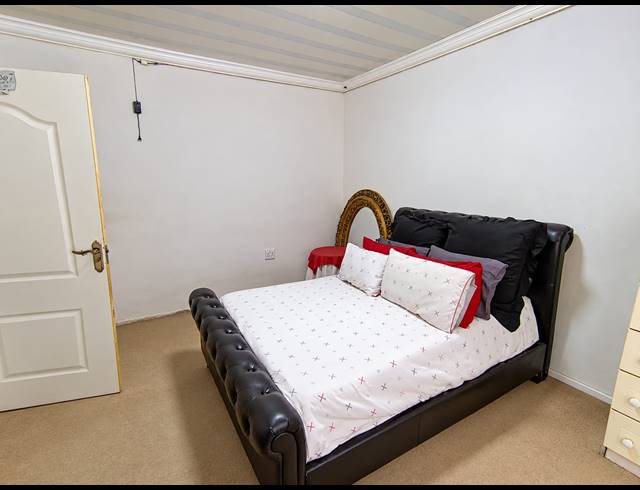 2 BEDROOM HOUSE FOR SALE IN MEYERTON CENTRAL